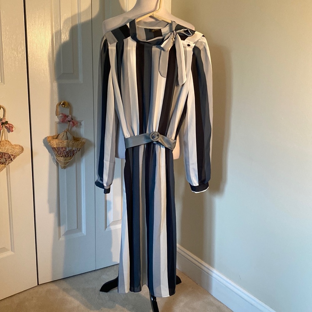 Vintage NWOT 1990s Midi Dress by Malki